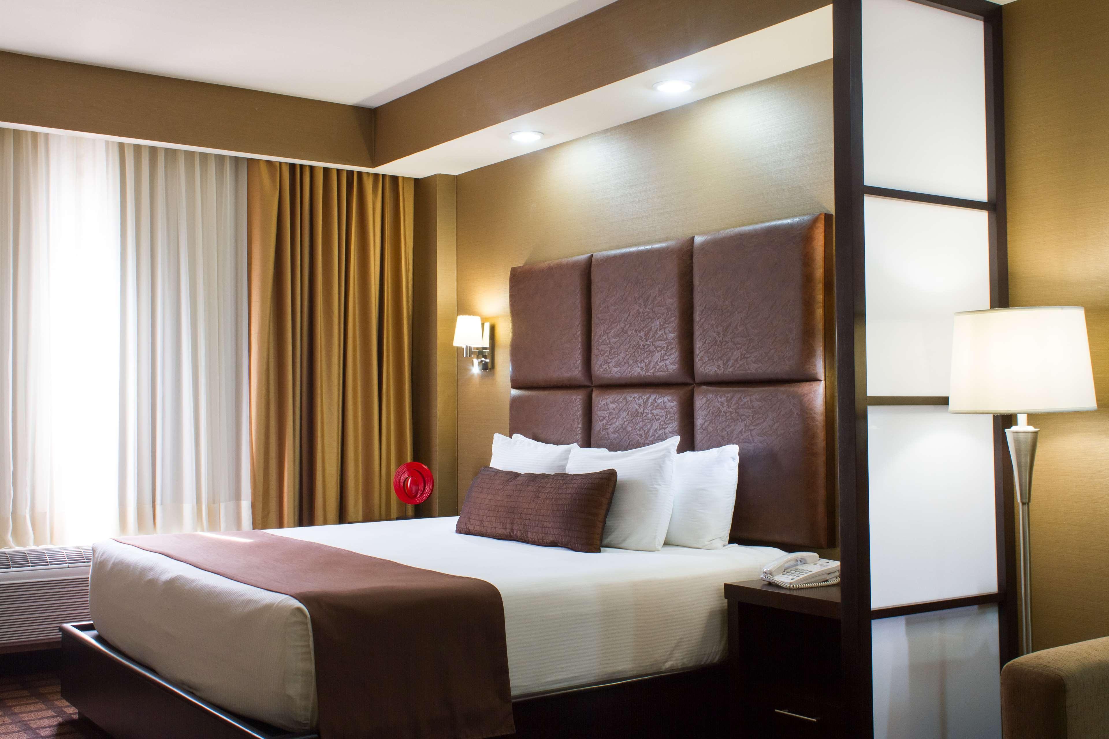 Best Western Premier Monterrey Aeropuerto Apodaca Eksteriør billede A typical hotel room