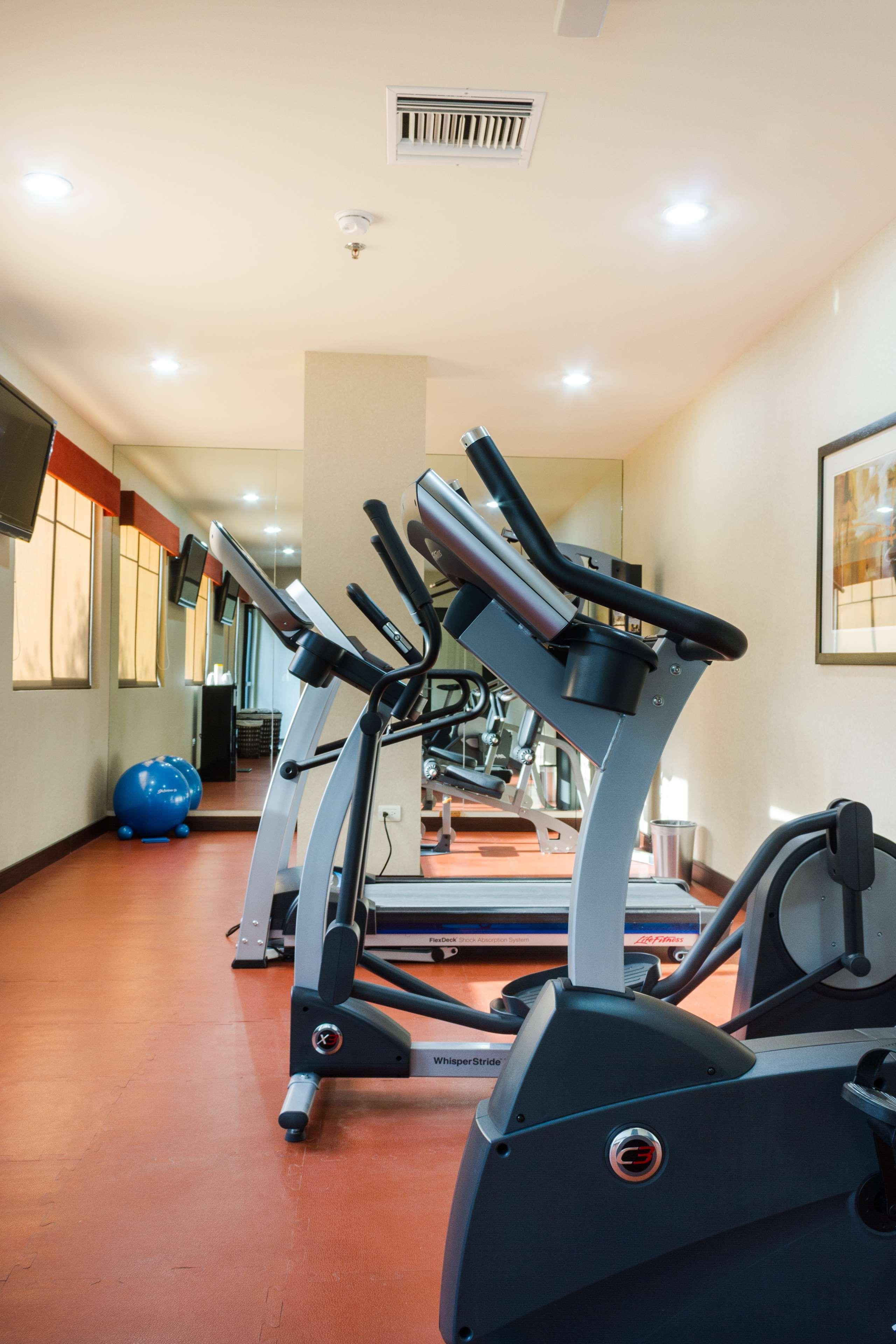 Best Western Premier Monterrey Aeropuerto Apodaca Eksteriør billede Elliptical trainer