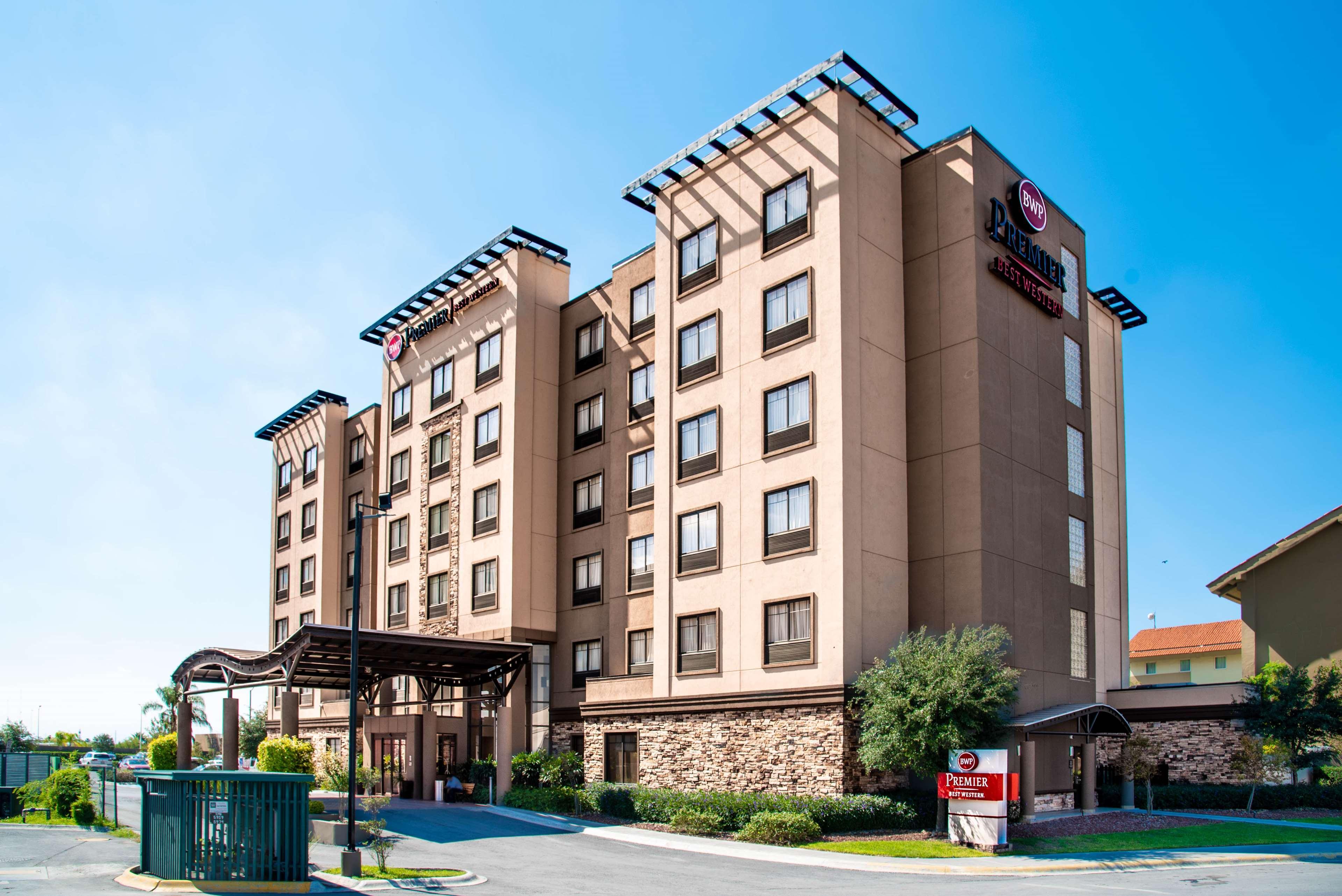 Best Western Premier Monterrey Aeropuerto Apodaca Eksteriør billede Hampton Inn & Suites San Antonio