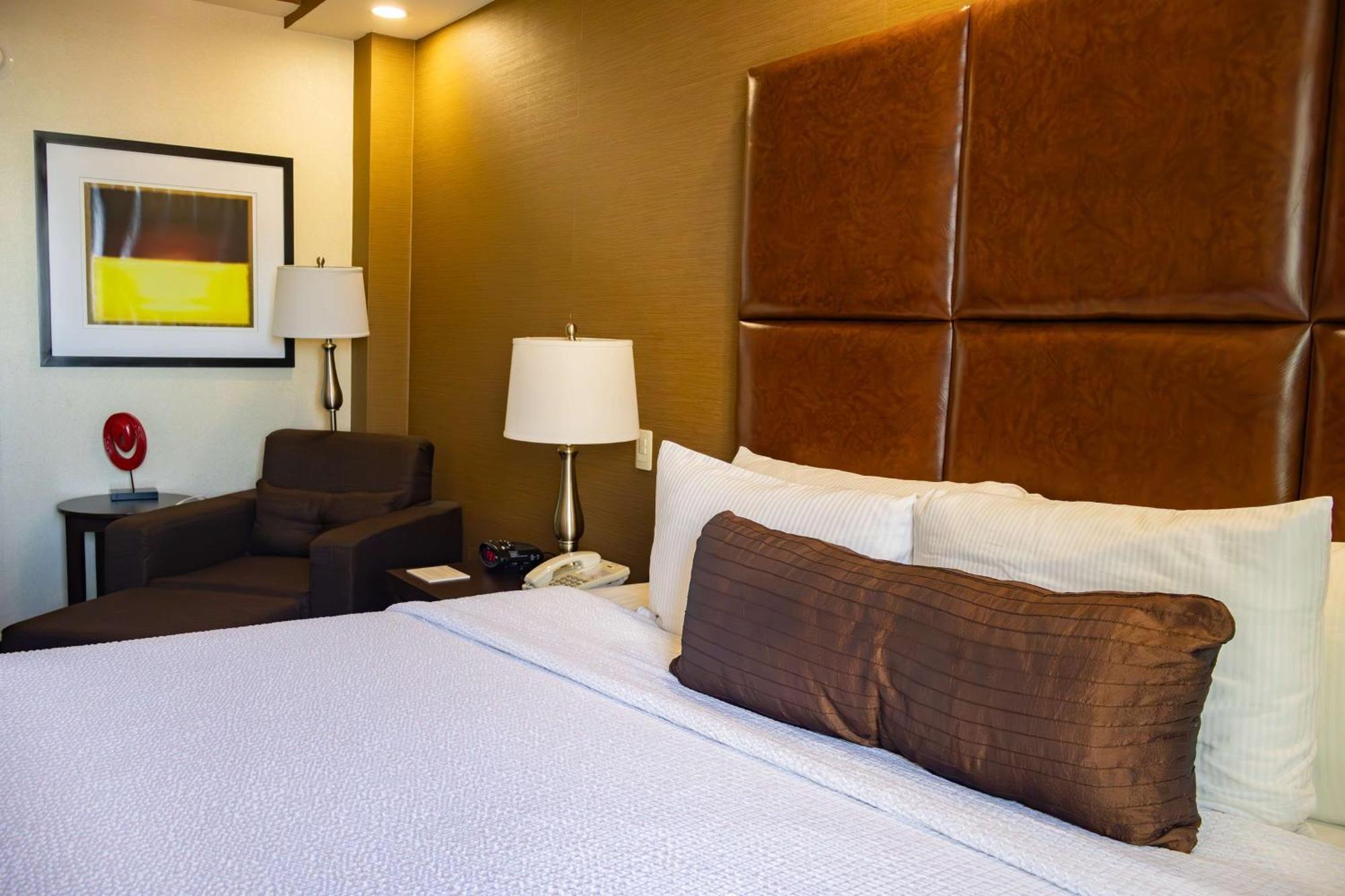 Best Western Premier Monterrey Aeropuerto Apodaca Eksteriør billede A typical room at the hotel