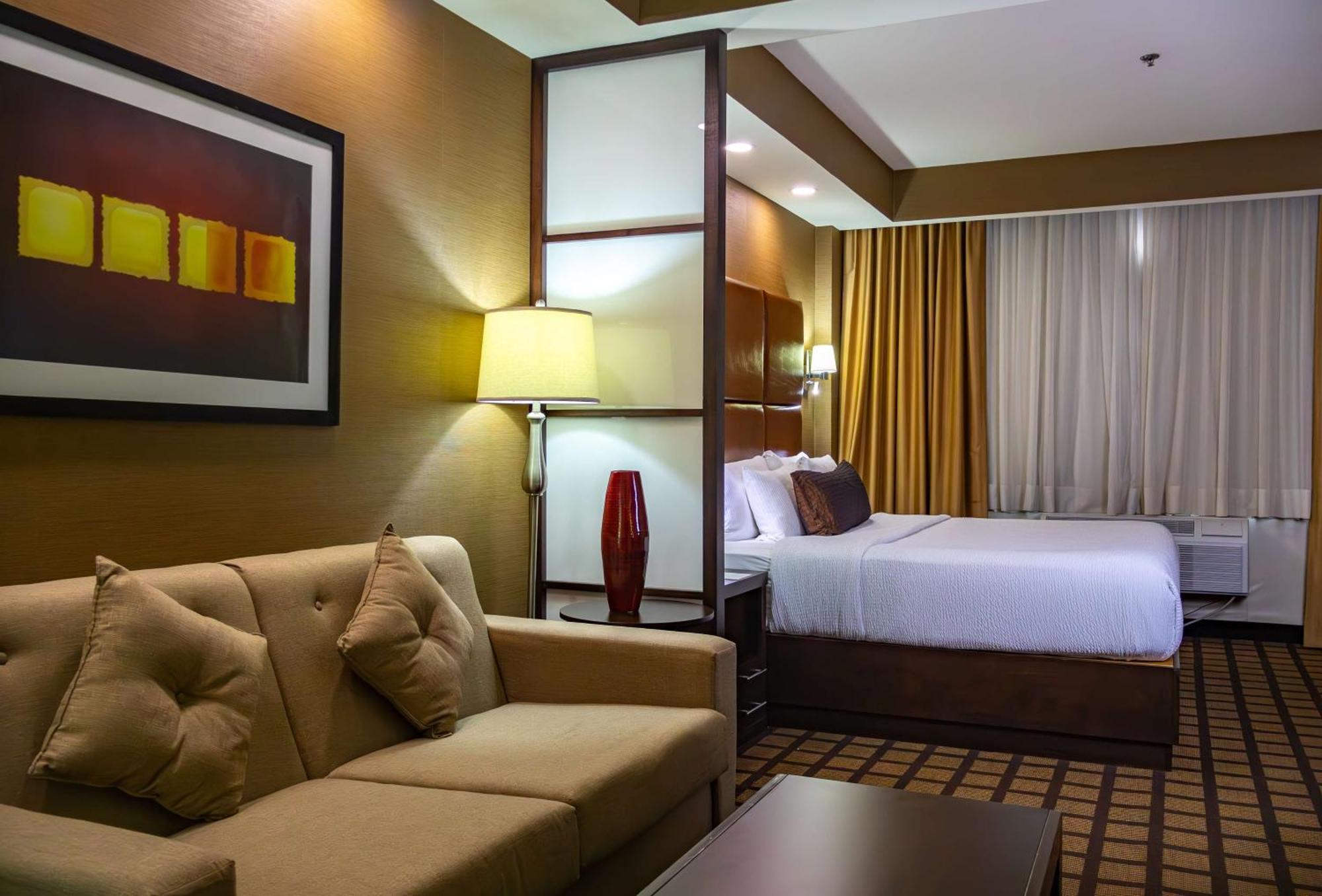 Best Western Premier Monterrey Aeropuerto Apodaca Eksteriør billede A typical hotel room