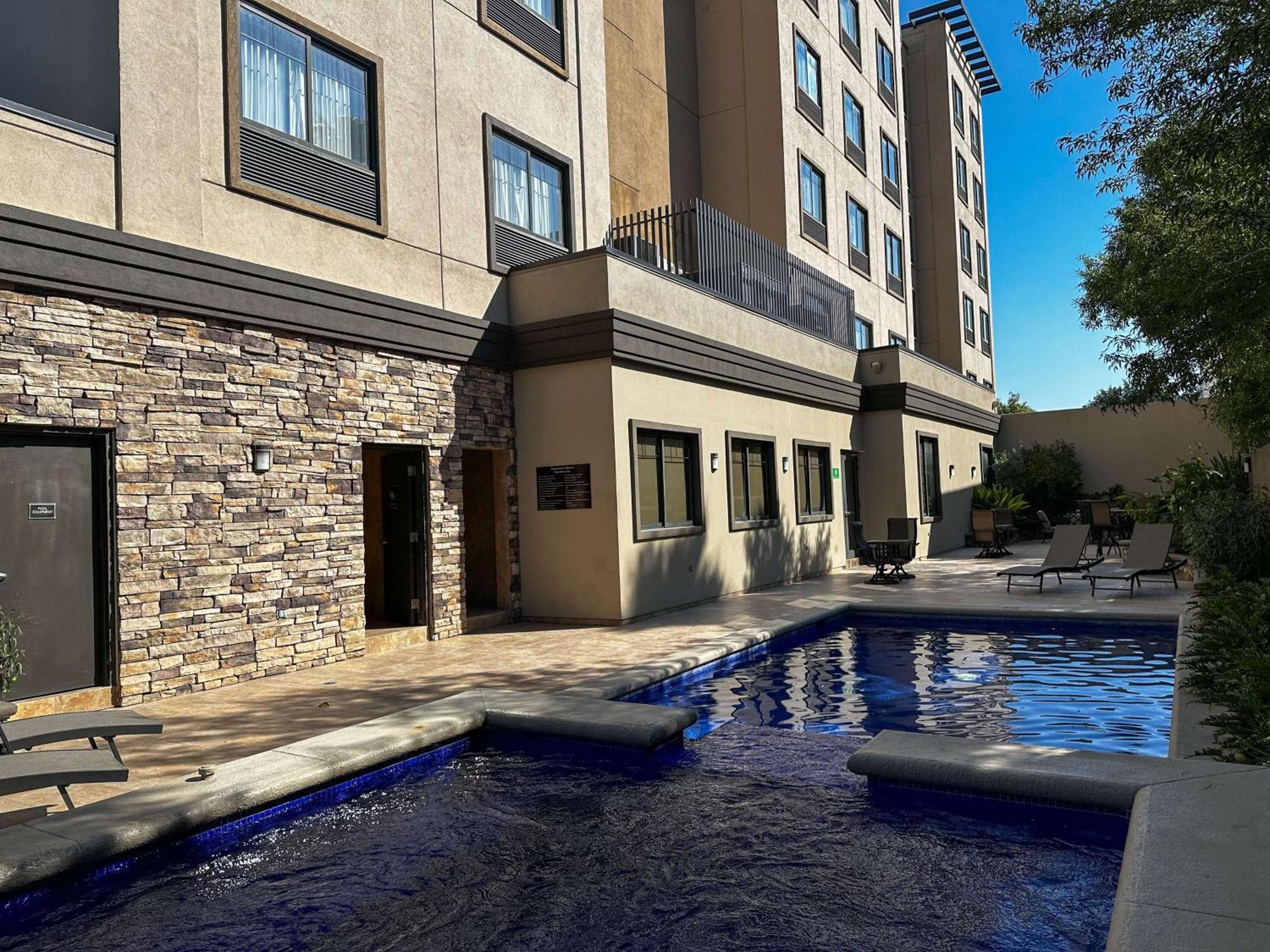 Best Western Premier Monterrey Aeropuerto Apodaca Eksteriør billede